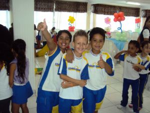 Conquistando Sonhos: Alunos bancam festa de fim de ano